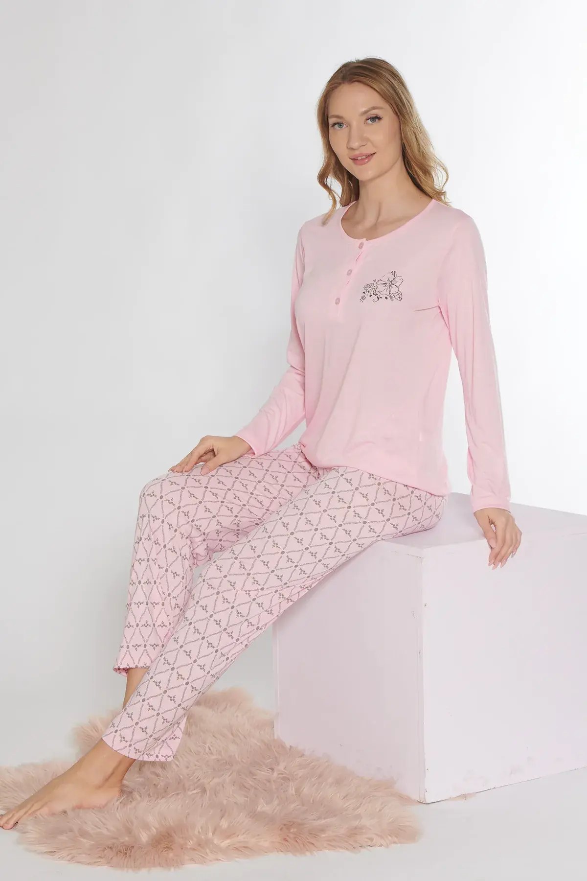Alperi 790-81 (M-L-XL-XXL) Bayan Viskon Uzun Kollu Pijama Takım