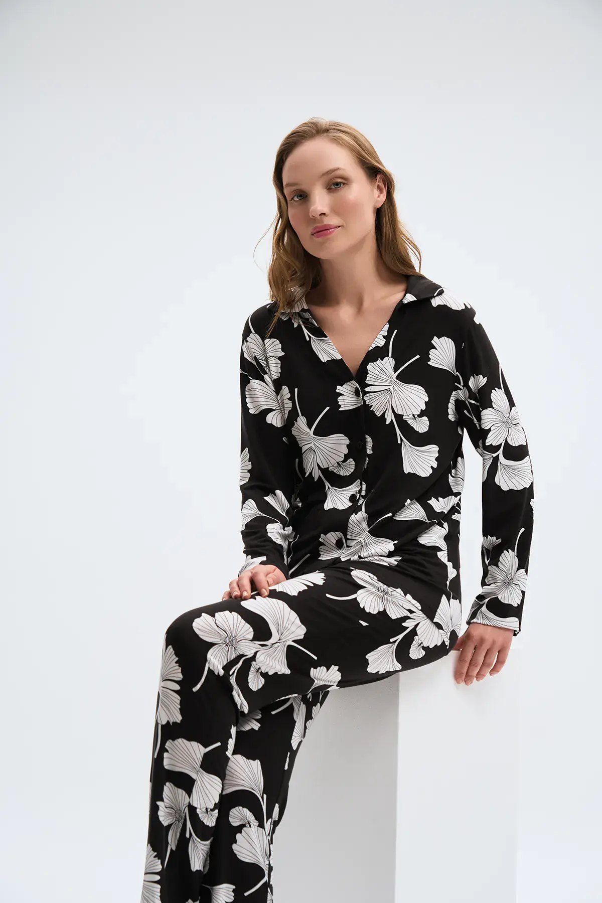 Pijadore 2033 (M-L-XL-XXL) Uzun Kollu Boydan Düğmeli Bayan Pijama Takım