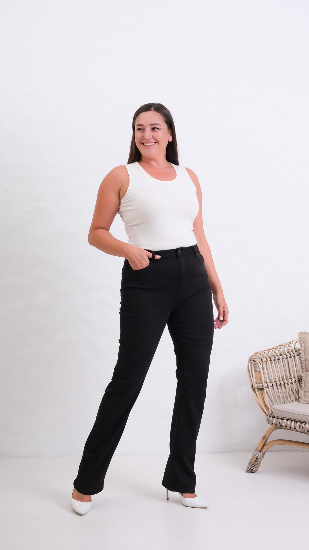 Yüksek Bel Boru Paça Black Jean Pantolon
