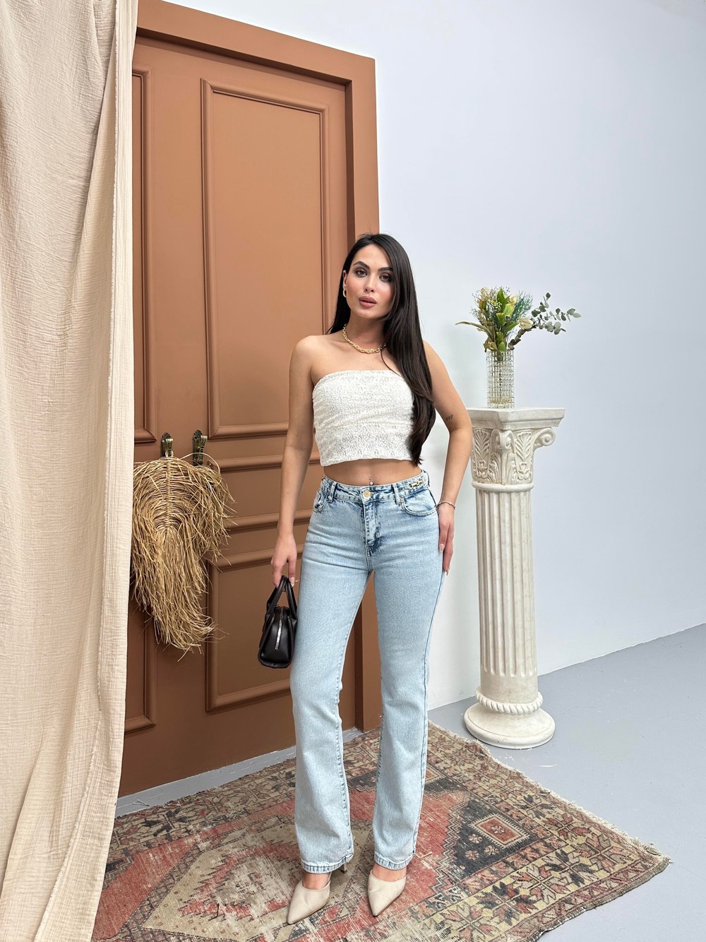 Yüksek Bel Kemer Toka Detaylı Yarım İspanyol Paça Light Blue Jean Pantolon