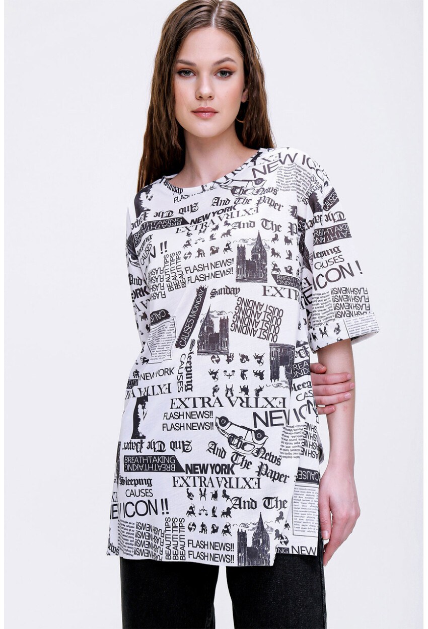 4299 Gazete Baskılı Oversize Tshirt
