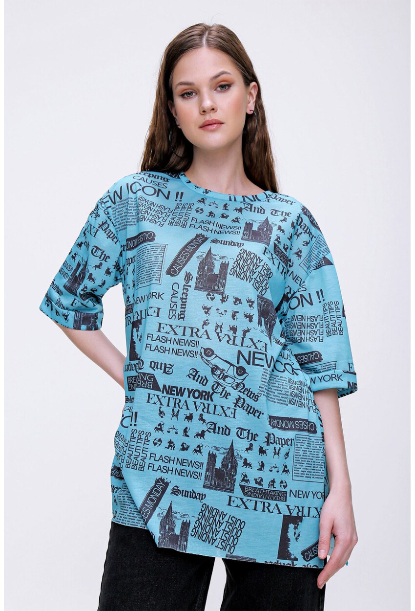4299 Gazete Baskılı Oversize Tshirt