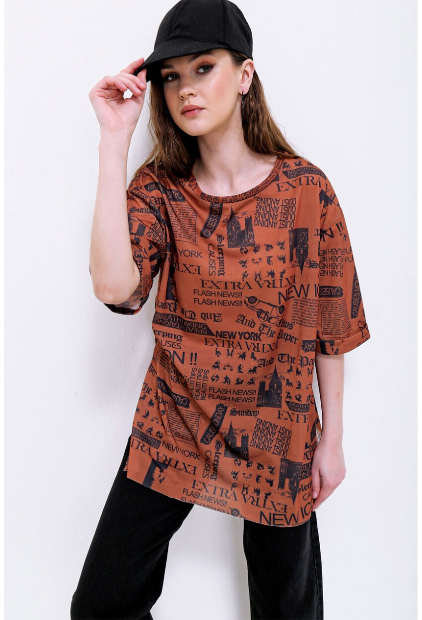 4299 Gazete Baskılı Oversize Tshirt