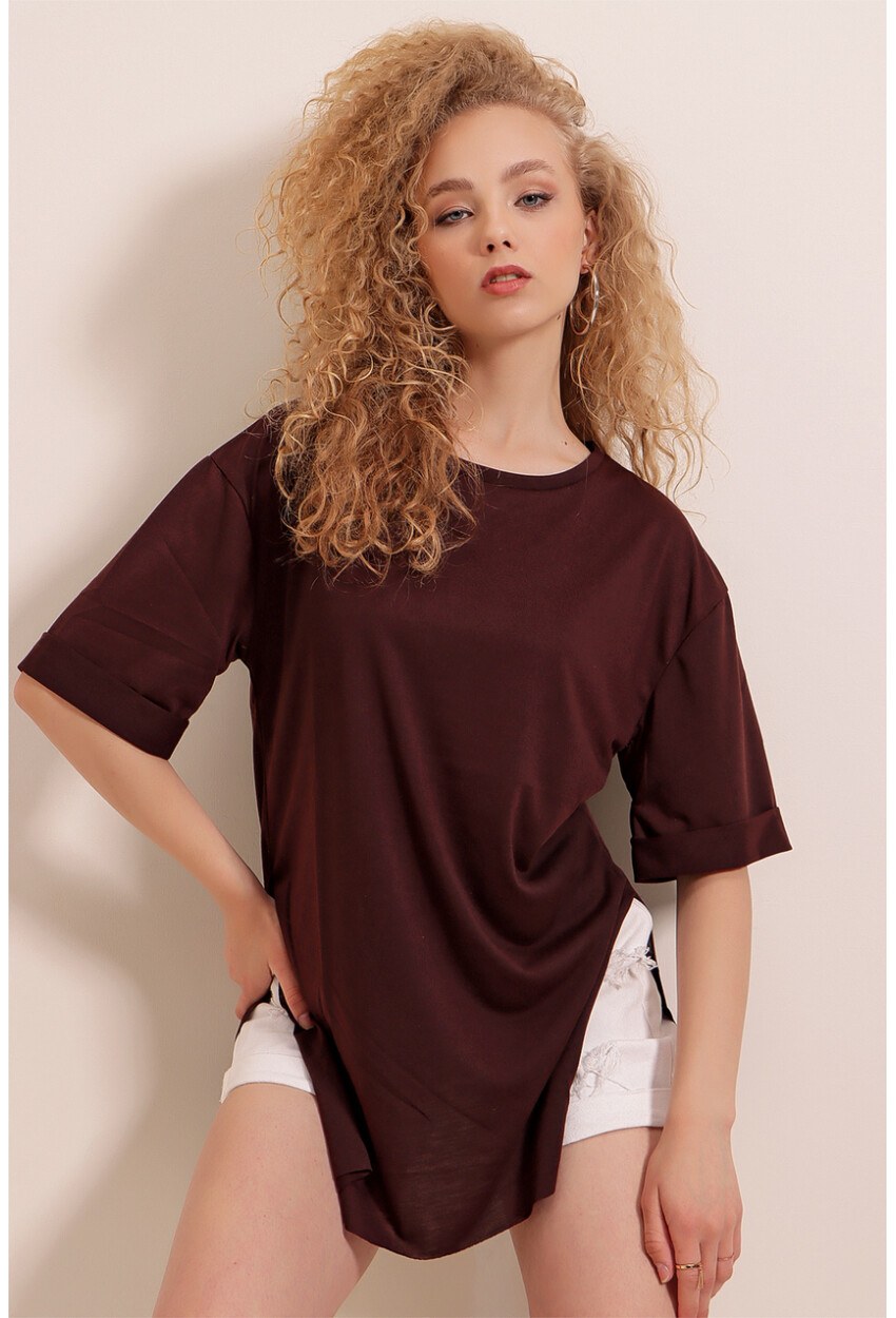 4123 Yırtmaçlı Oversize Tişört