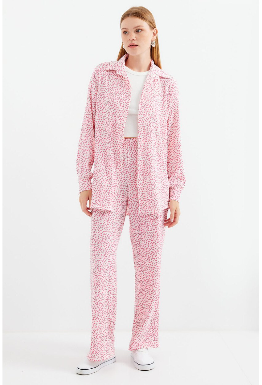 PEMBE