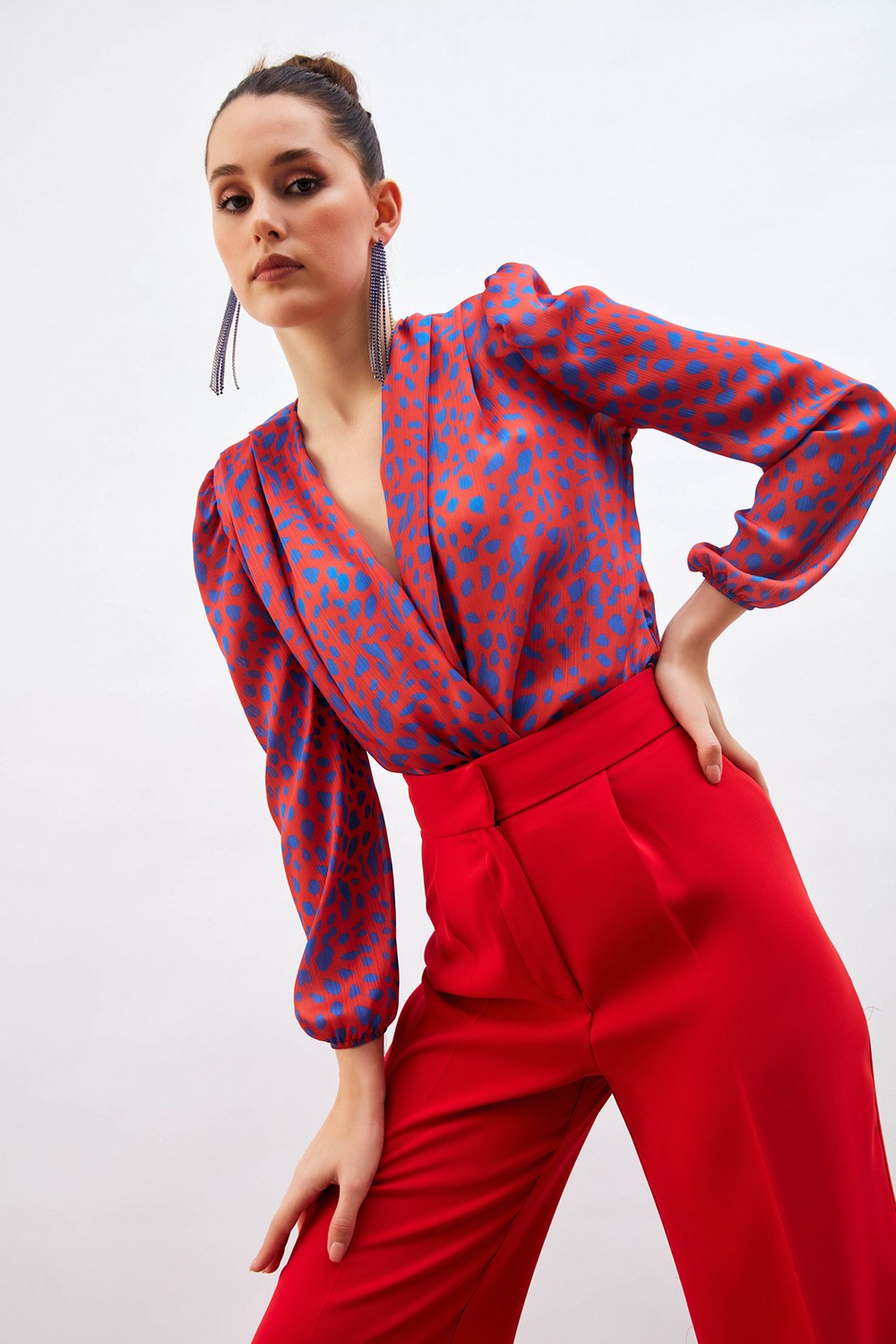Desenli Kruvaze Bodysuit Bluz - Kırmızı