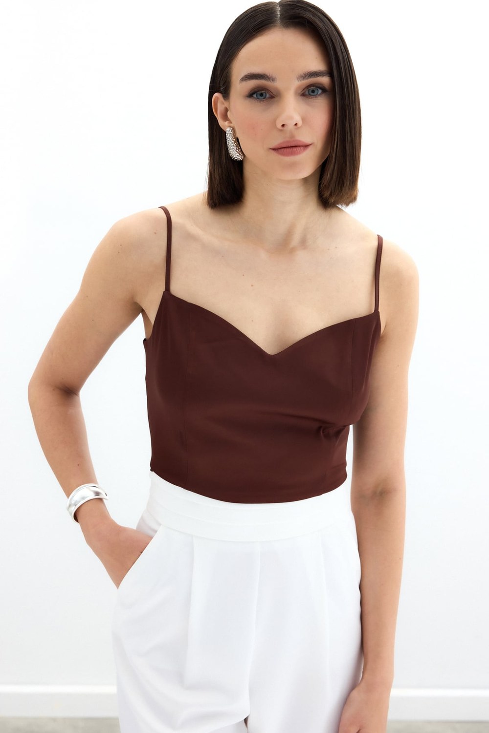 İp Askılı Saten Crop Bluz - Kahve