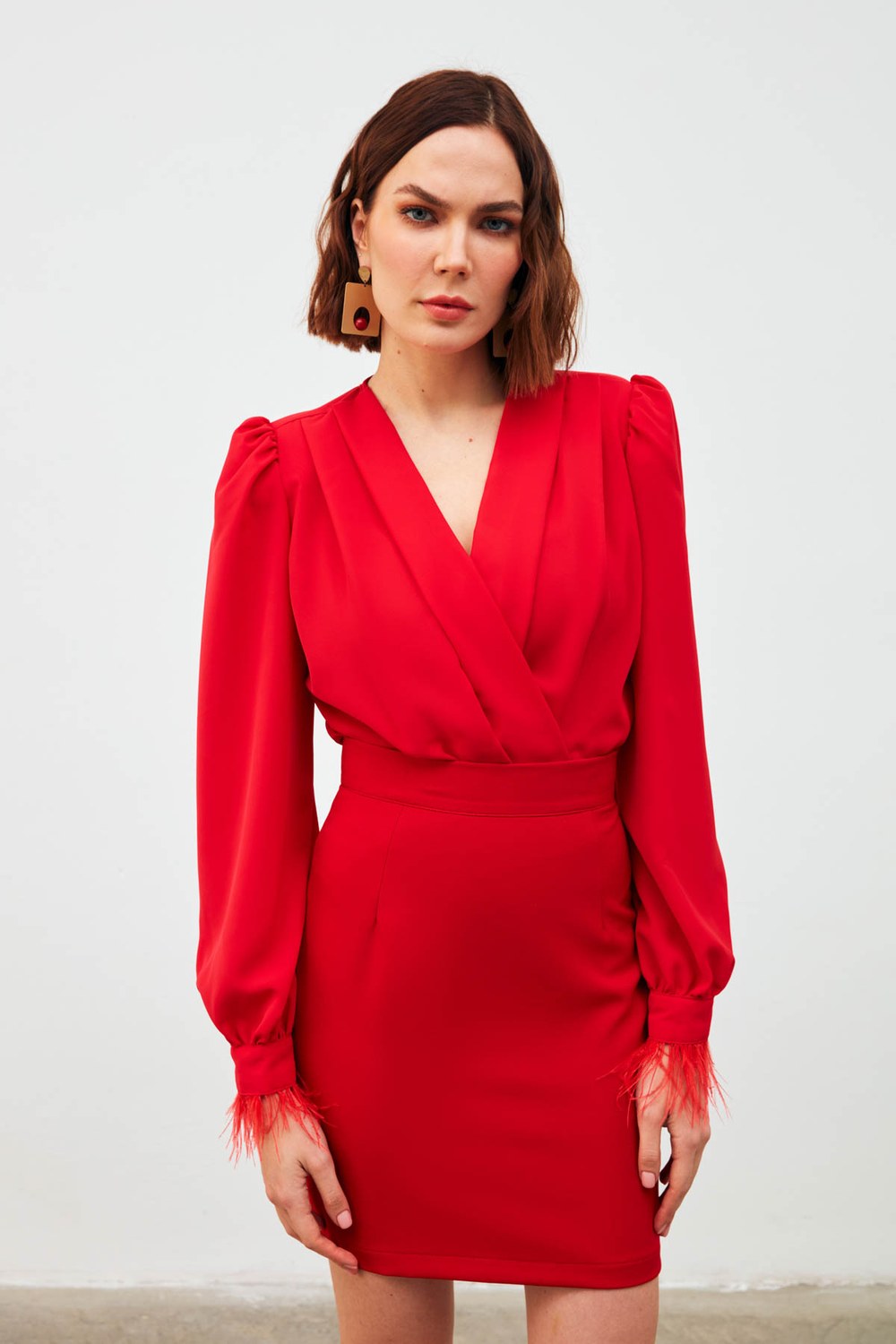 Kol Tüy Detaylı Bodysuit Bluz - Kırmızı