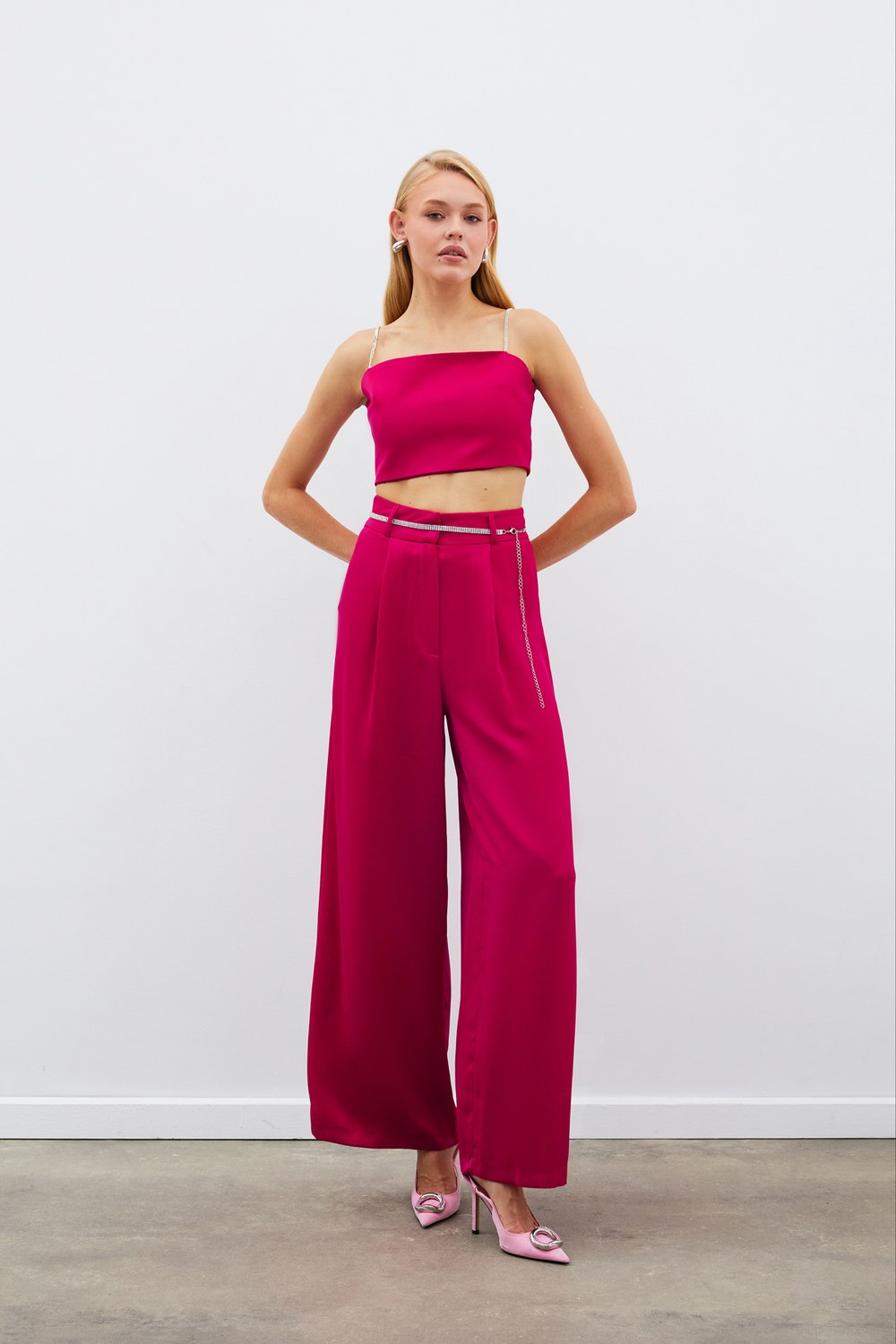 Taş Kemerli Saten Pantolon - Mercan