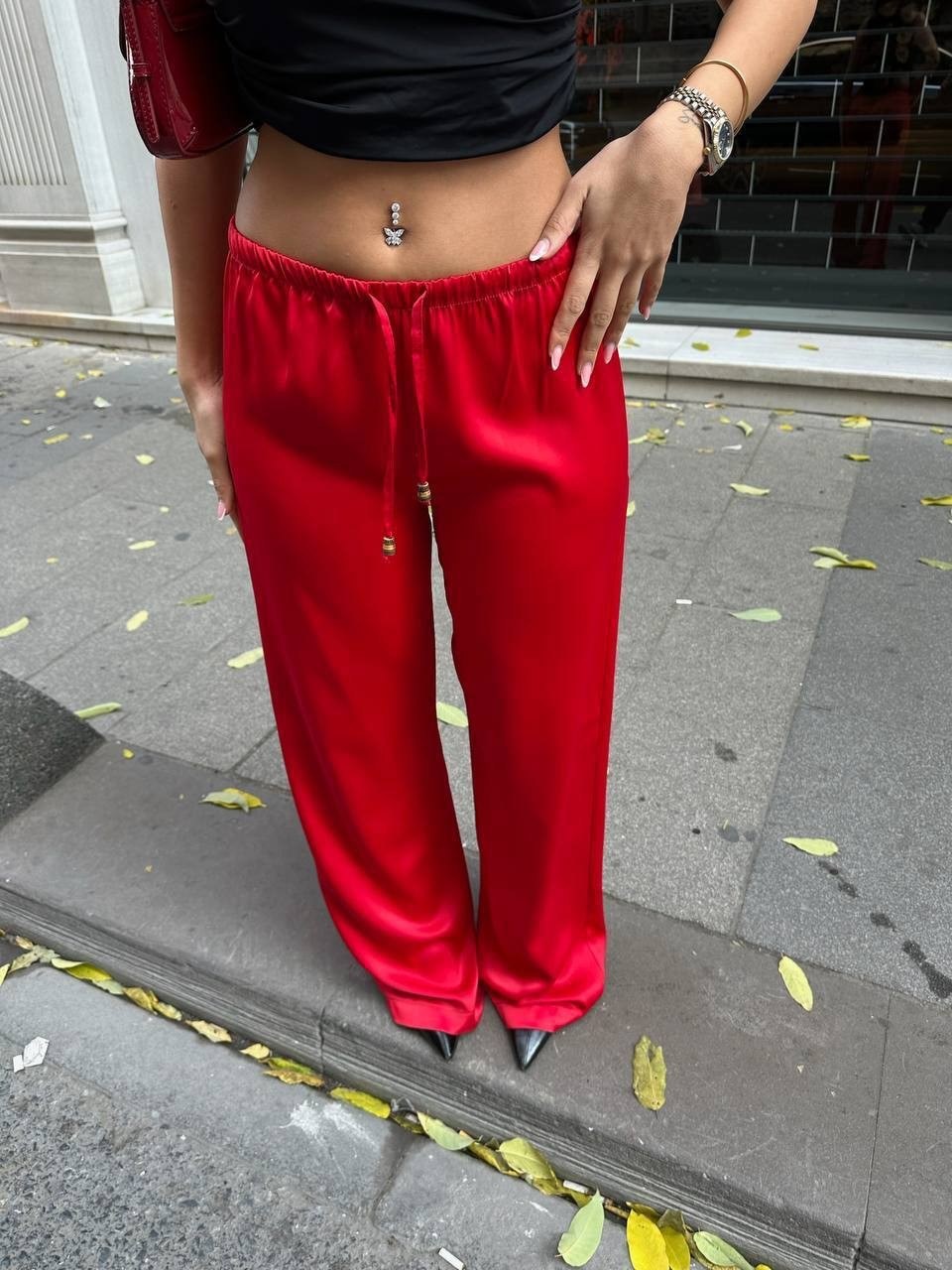 Beli Lastikli Bağcıklı Salaş Saten Pantolon -Kırmızı