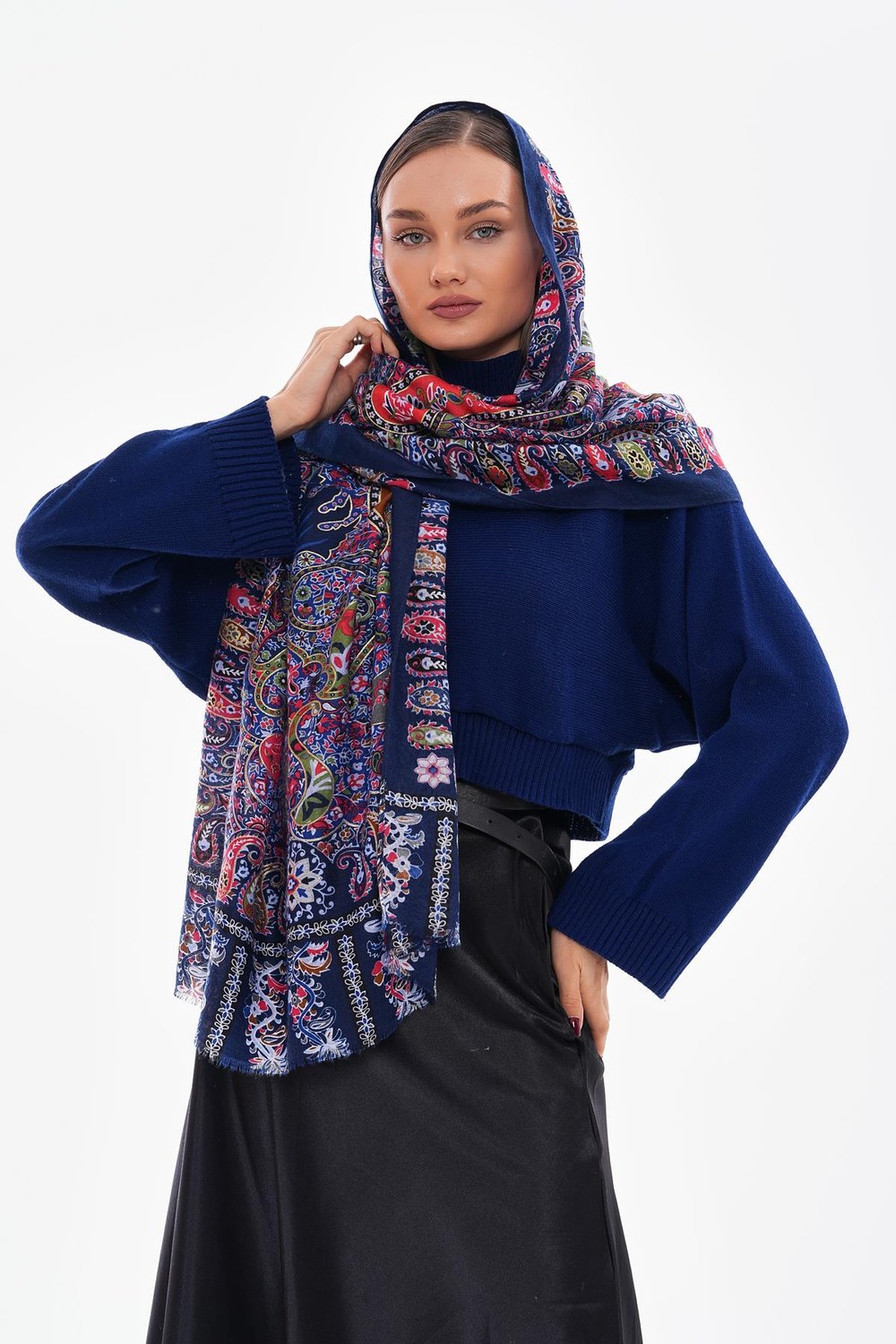 15176 Patchwork Desenli Lacivert Fransa Kumaşı Varaklı Şal