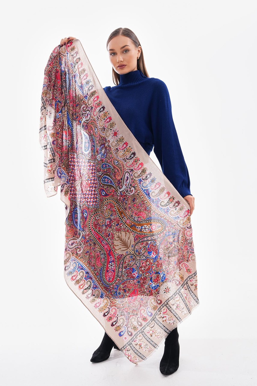 15176 Patchwork Desenli Bej Fransa Kumaşı Varaklı Şal