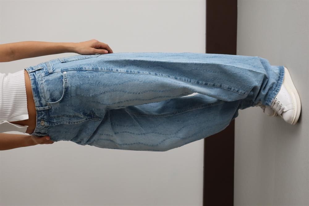 Yüksek Bel Baloon Kalıp Kesik Detaylı Light Blue Lazerli Jean Pantolon