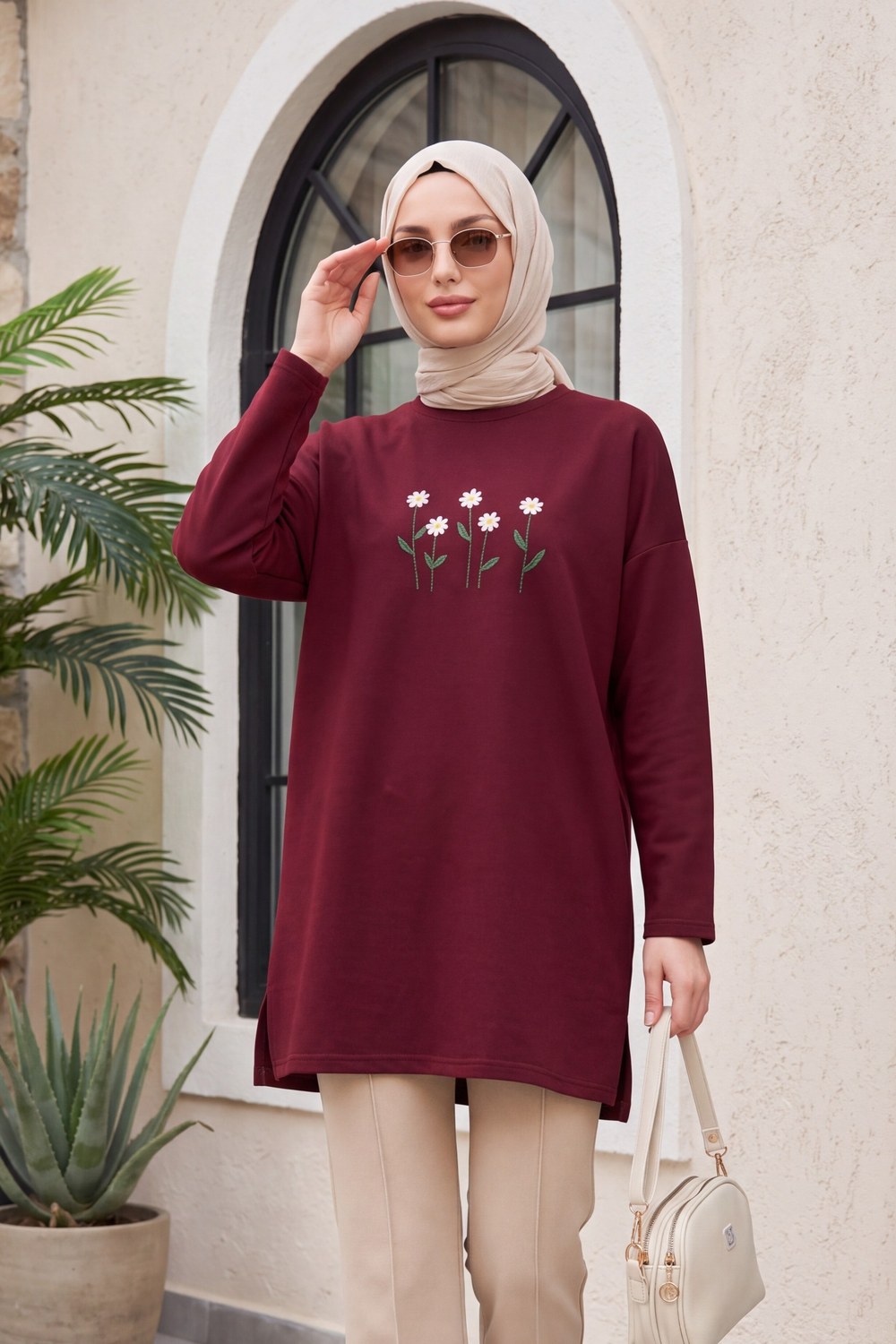 Papatya Nakışlı Yuvarlak Yaka Penye Tunik -Bordo