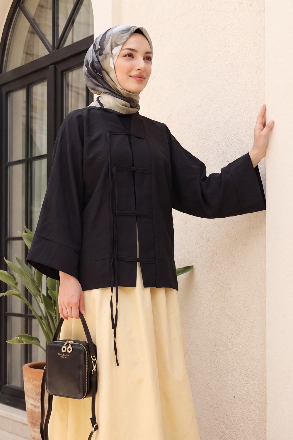 Çin Düğümü Kapamalı Hakim Yaka Paraşüt Kimono -Siyah