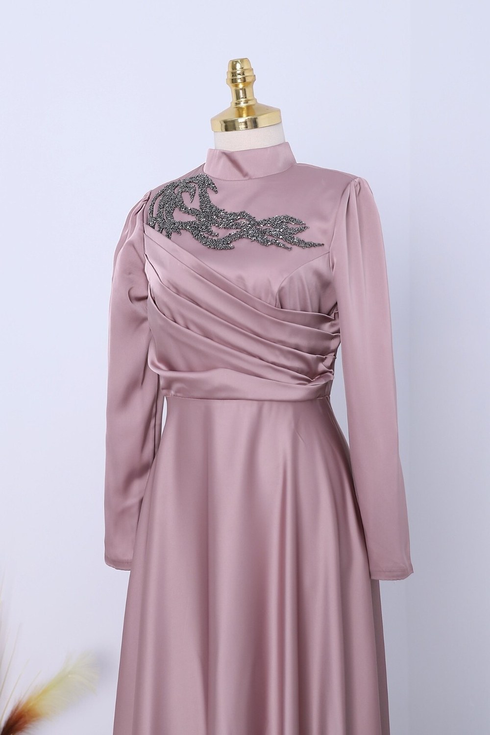 Yakası Taşlı Önü Drapeli Abiye -Pembe